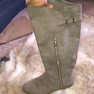 Gray boots